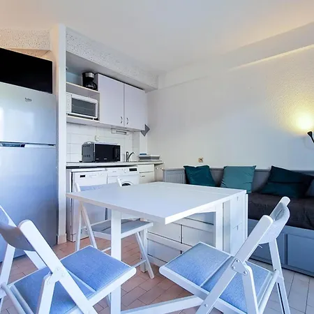 2 Pers. Jardin, Parking & Clim A 10m - Fr-1-803-10 Lejlighed