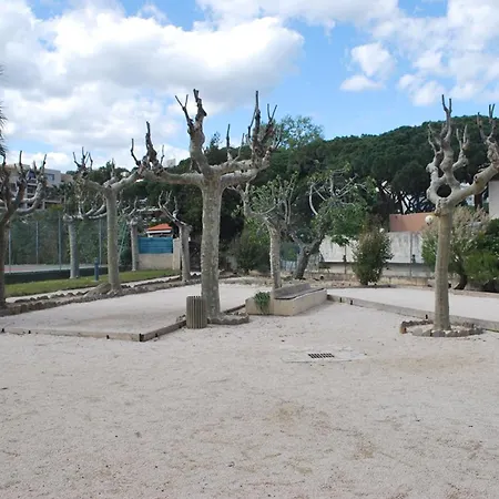 2 Pers. Jardin, Parking & Clim A 10m - Fr-1-803-10 Lägenhet Le Lavandou